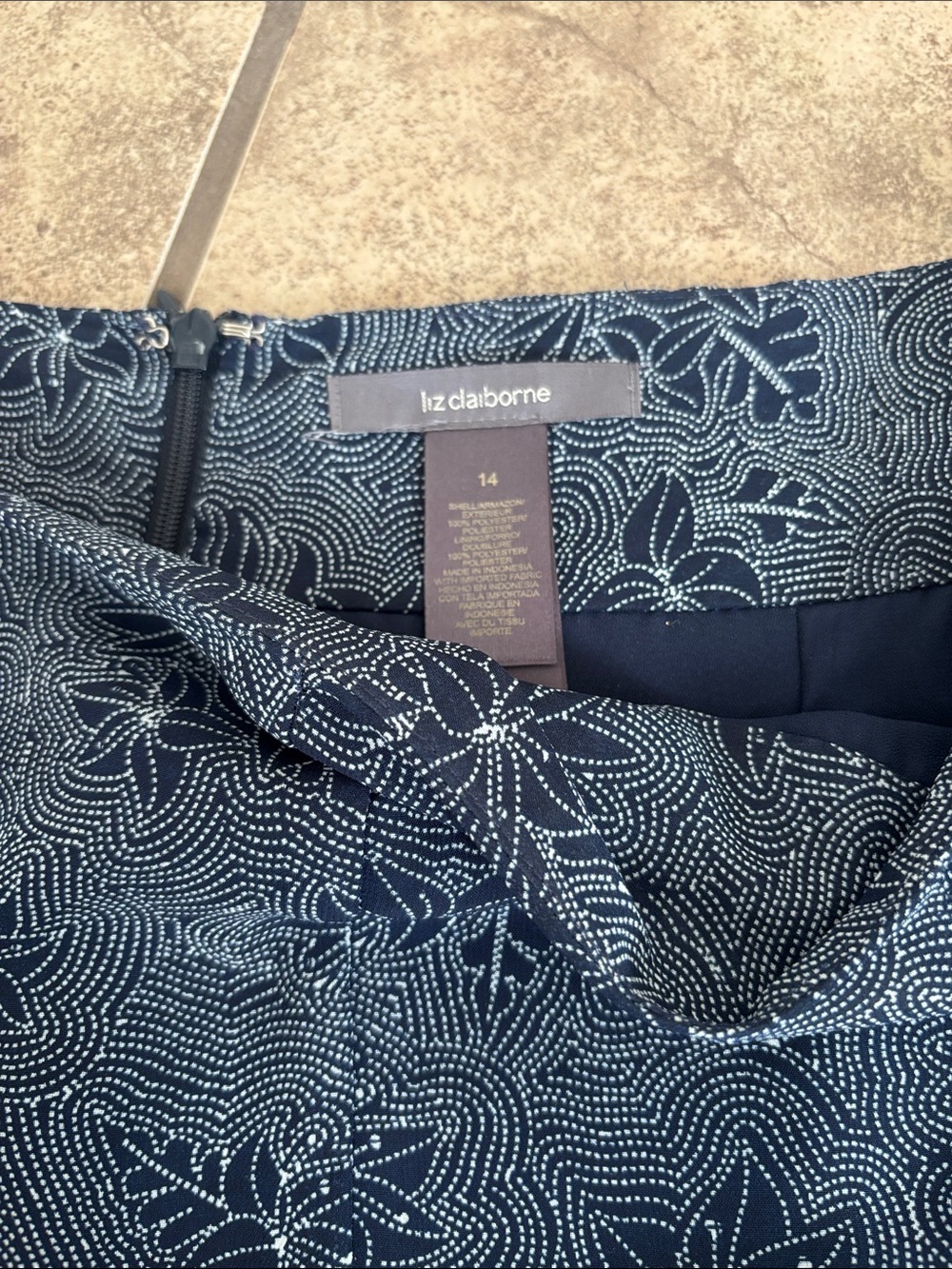 Liz Claiborne Navy Floral A-Line Flounce Skirt size 14 - Picture 2 of 5